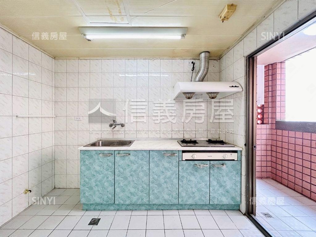 免千萬！潭子電梯３房房屋室內格局與周邊環境
