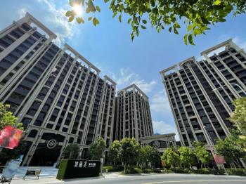 波爾多２樂菲莊園車位