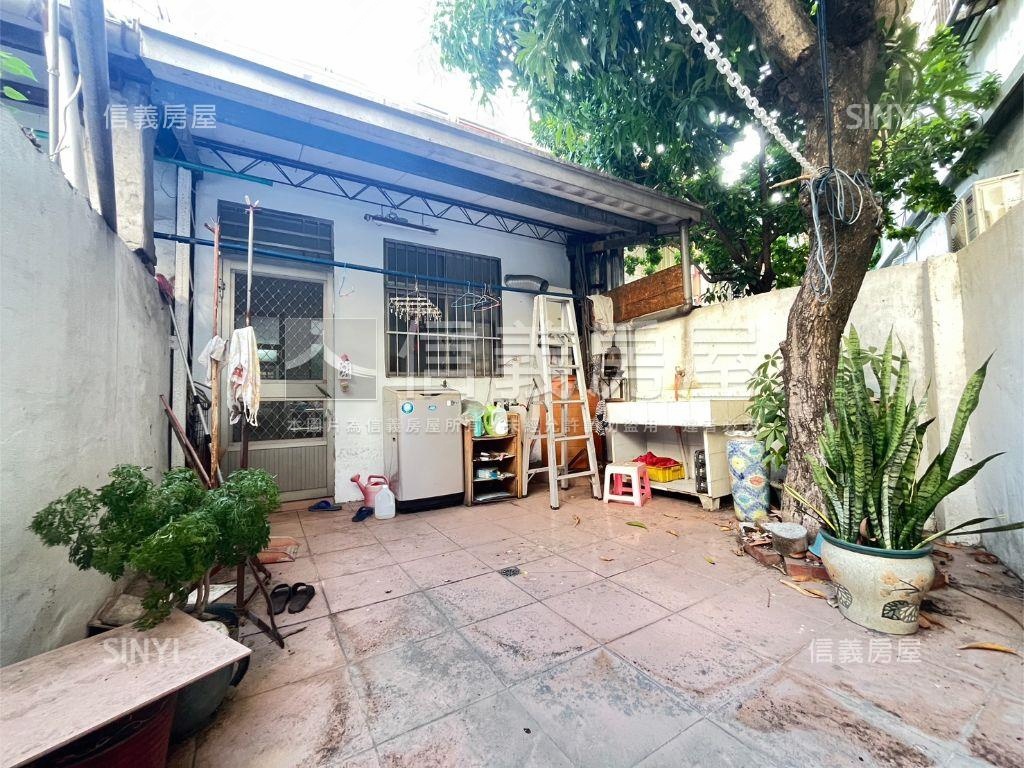 近彰師大綠意美透天房屋室內格局與周邊環境