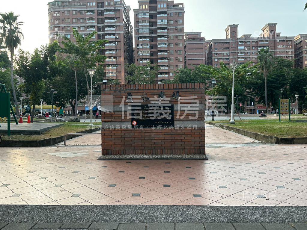 河堤稀有精美三房房屋室內格局與周邊環境