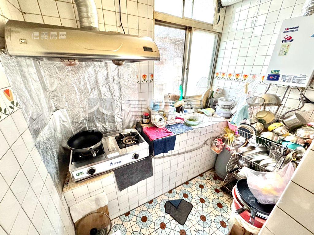近捷運成家優選房屋室內格局與周邊環境