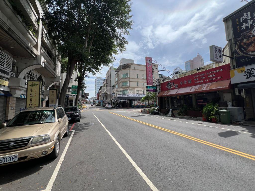 精誠商圈一級棒透店房屋室內格局與周邊環境