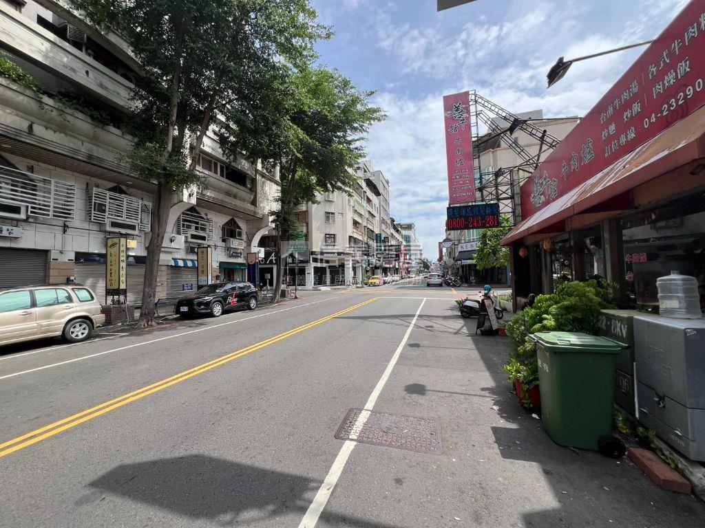精誠商圈一級棒透店房屋室內格局與周邊環境
