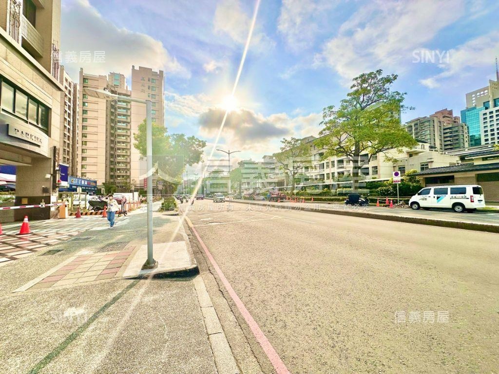 ✨京典｜北高核心三房車位房屋室內格局與周邊環境