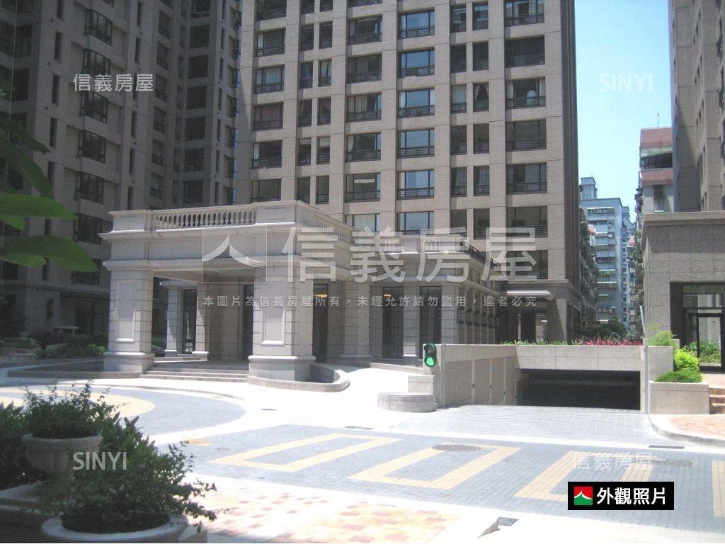 長堤三房車位房屋室內格局與周邊環境