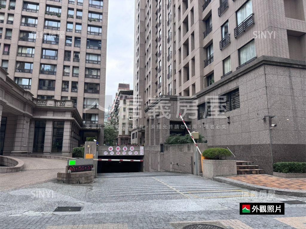 長堤三房車位房屋室內格局與周邊環境