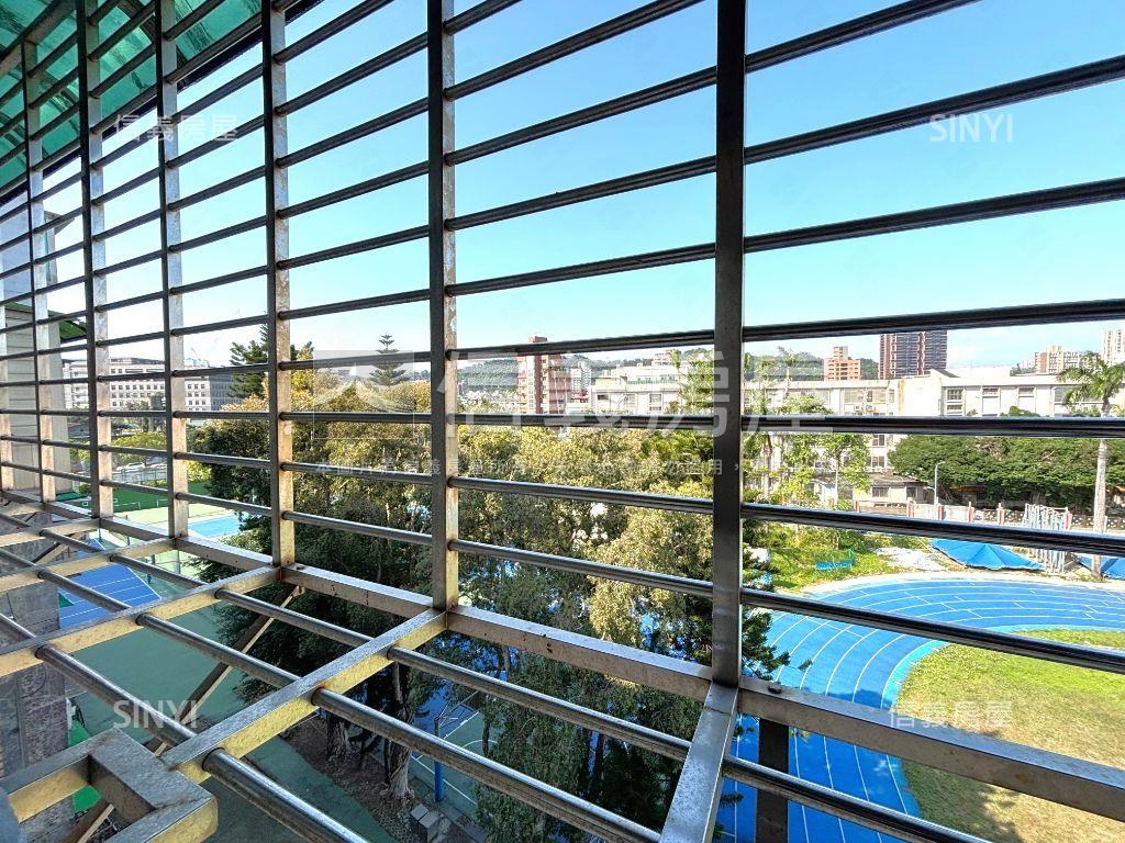 景觀三房車位海闊天空房屋室內格局與周邊環境