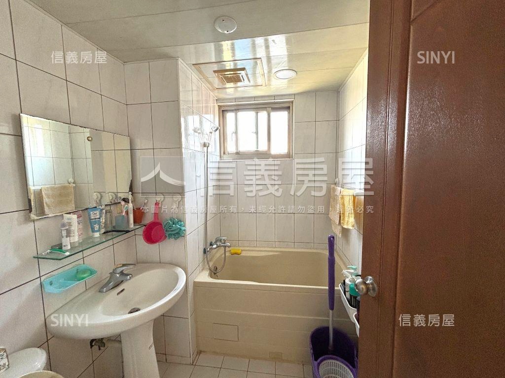 景觀三房車位海闊天空房屋室內格局與周邊環境