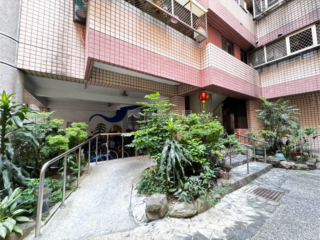 魯班中國高樓三房平車房屋室內格局與周邊環境