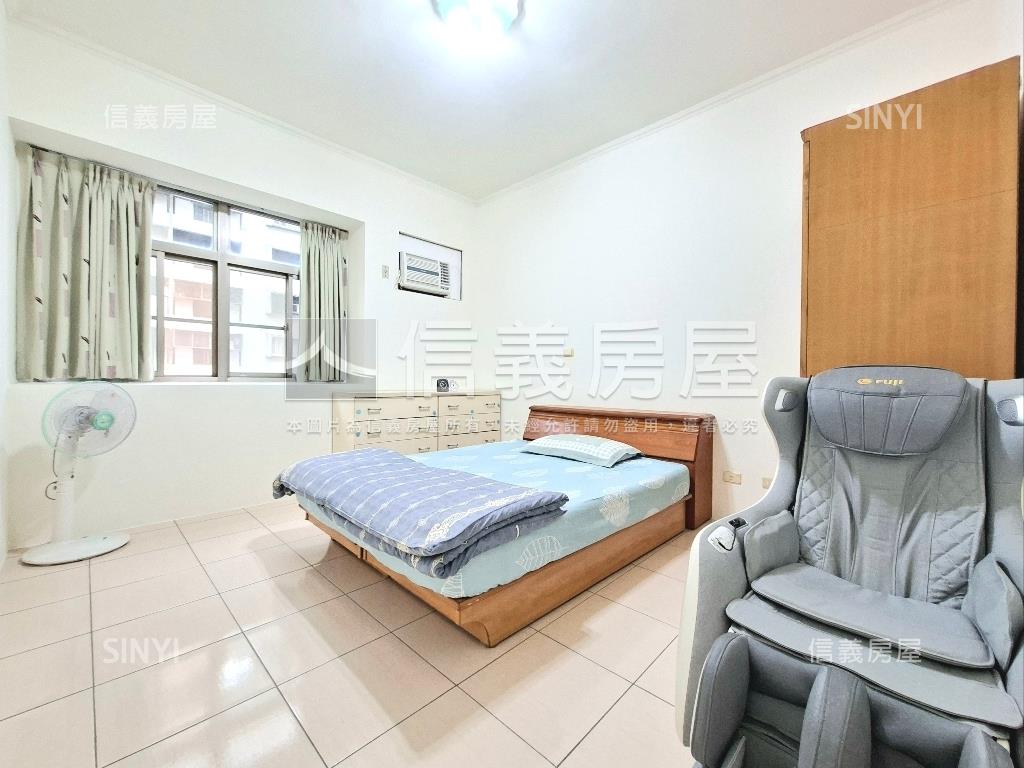 遠眺成大｜電梯質感美三房房屋室內格局與周邊環境