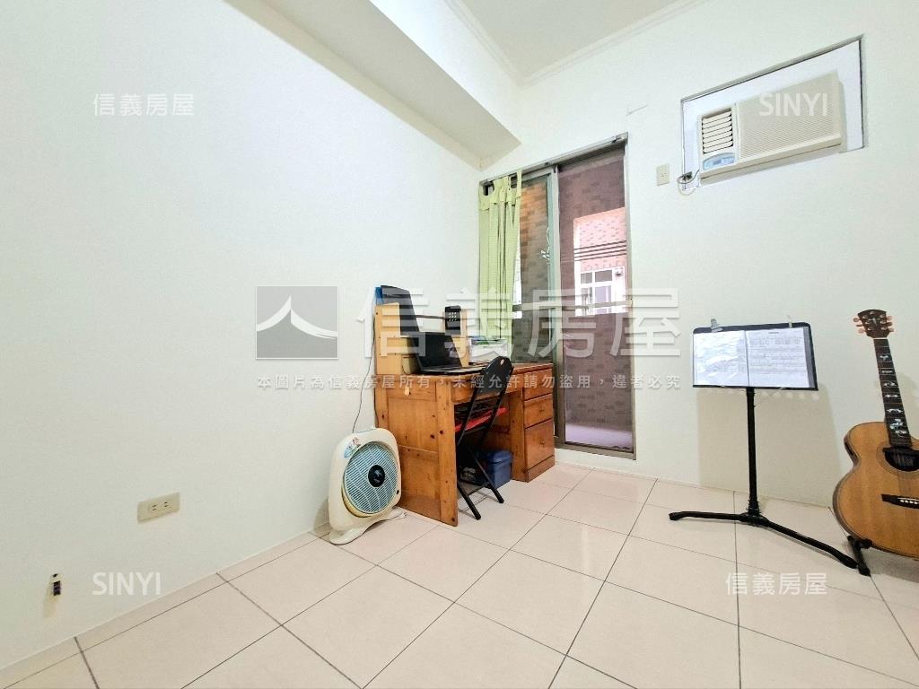 遠眺成大｜電梯質感美三房房屋室內格局與周邊環境