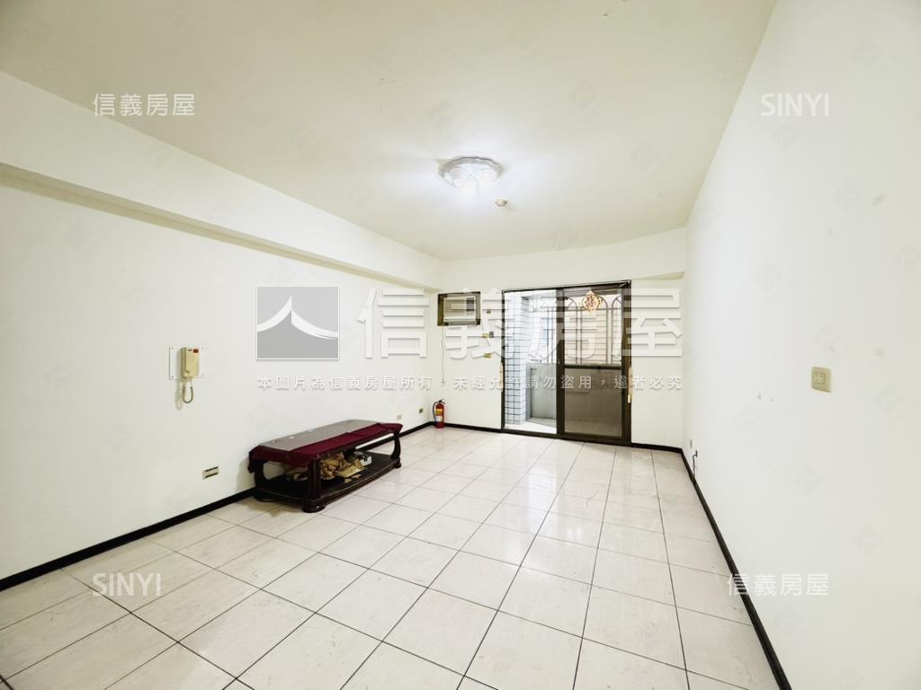 千歲伯爵三房車位有頂加房屋室內格局與周邊環境