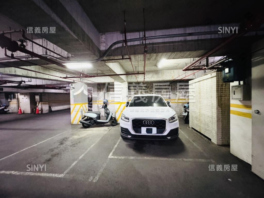 千歲伯爵三房車位有頂加房屋室內格局與周邊環境