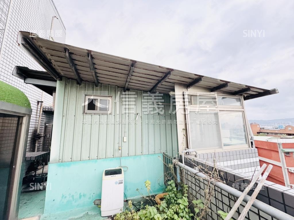 千歲伯爵三房車位有頂加房屋室內格局與周邊環境