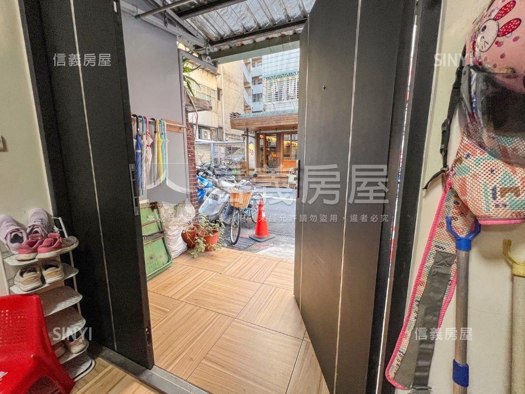 松江邊間一樓黃金黑土房屋室內格局與周邊環境