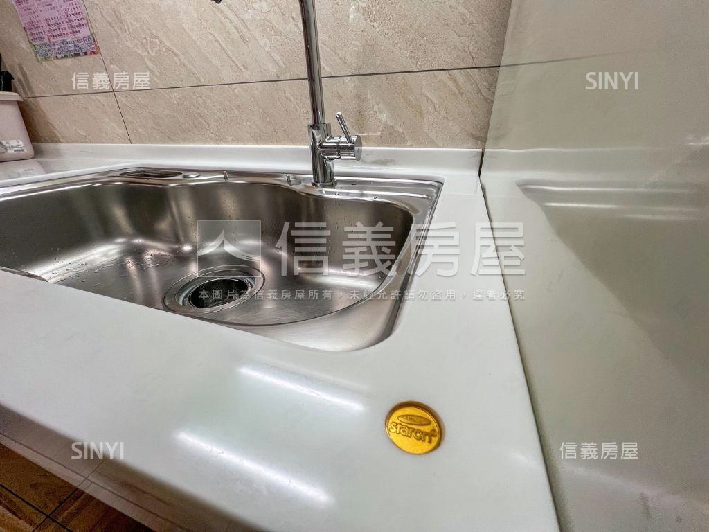 松江邊間一樓黃金黑土房屋室內格局與周邊環境