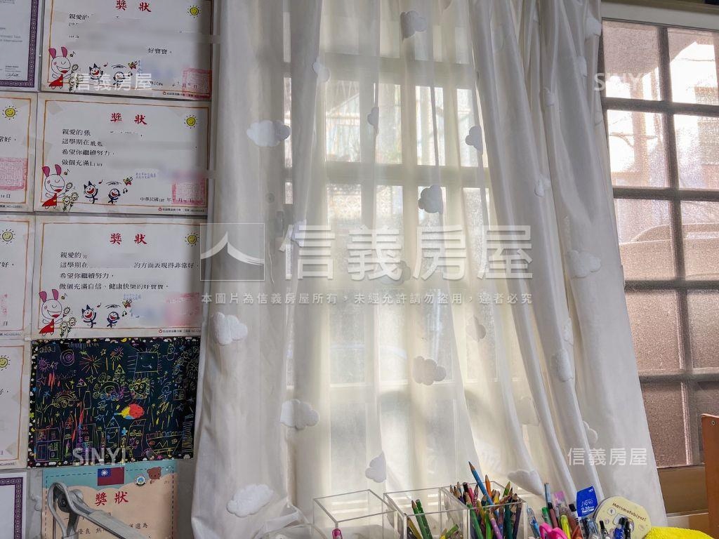 松江邊間一樓黃金黑土房屋室內格局與周邊環境