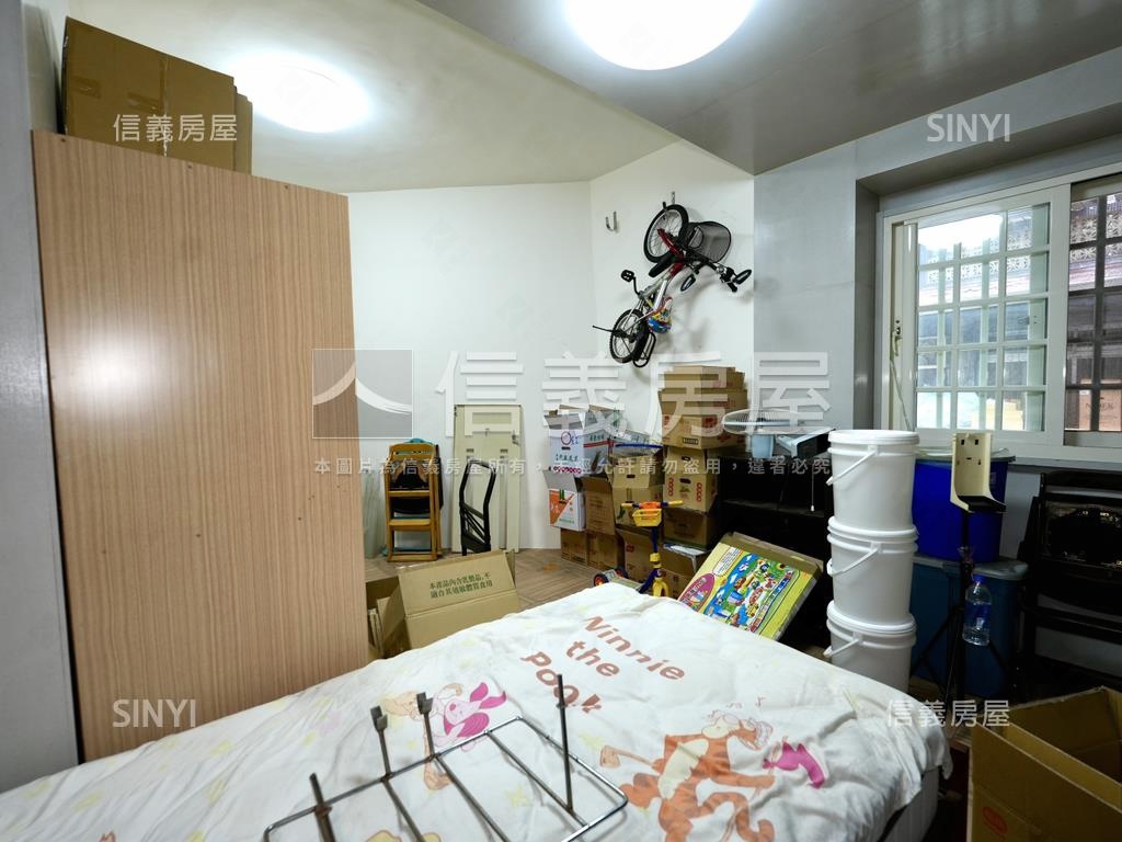 松江邊間一樓黃金黑土房屋室內格局與周邊環境