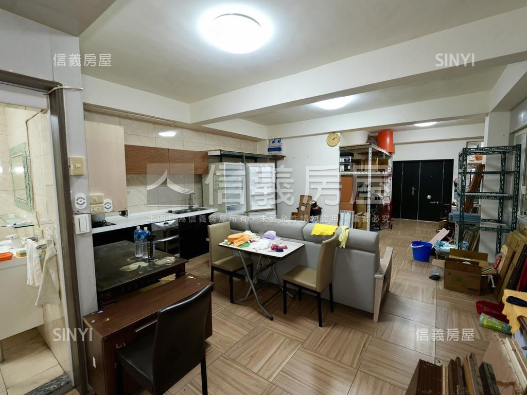 松江邊間一樓黃金黑土房屋室內格局與周邊環境