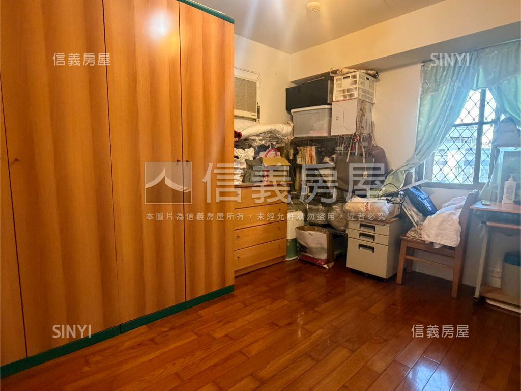 萬象景觀二房平面車位房屋室內格局與周邊環境