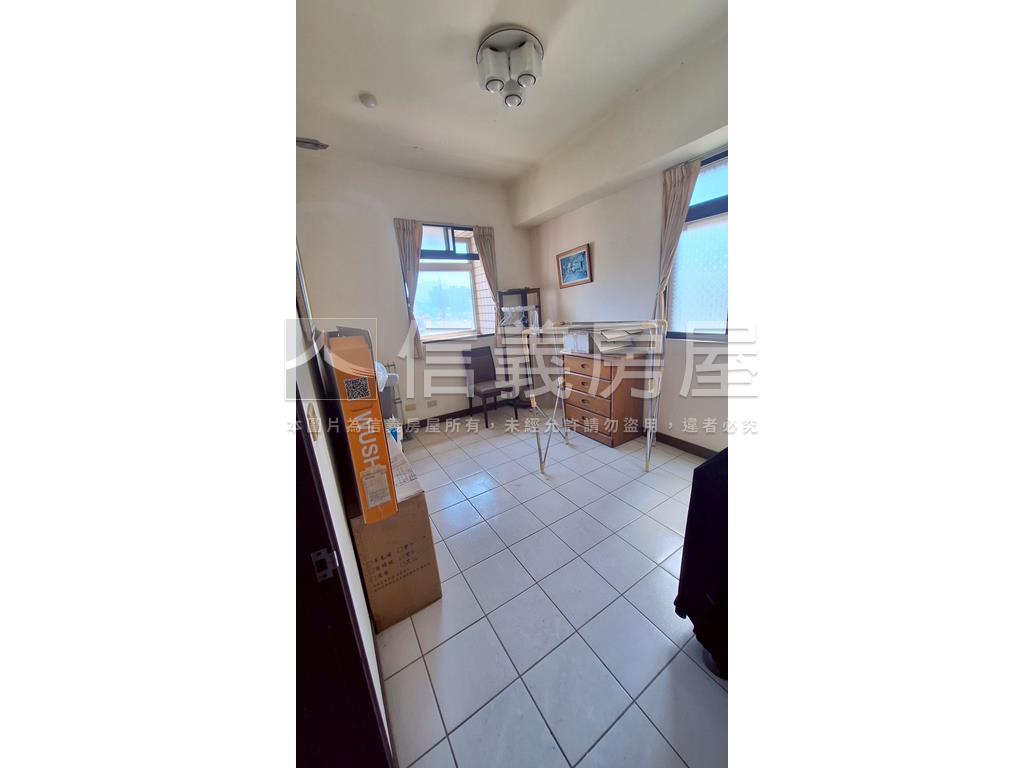 低總價凱悅名園四房車位房屋室內格局與周邊環境