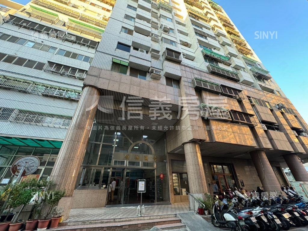 五權車站高樓層大三房車位房屋室內格局與周邊環境