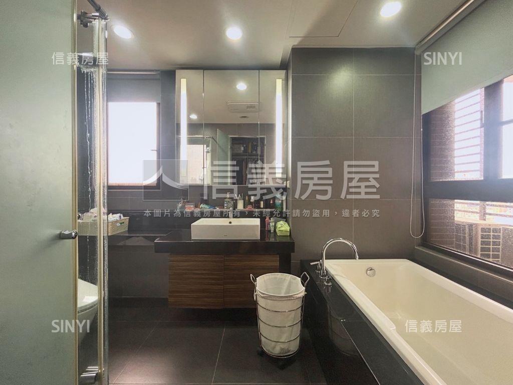 郁見綠樹景觀靚宅平車房屋室內格局與周邊環境
