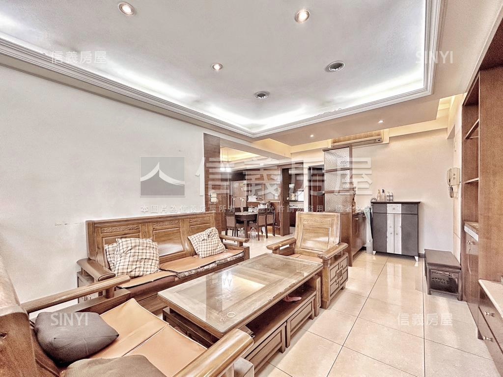 音樂歐洲面公園四房大車位房屋室內格局與周邊環境