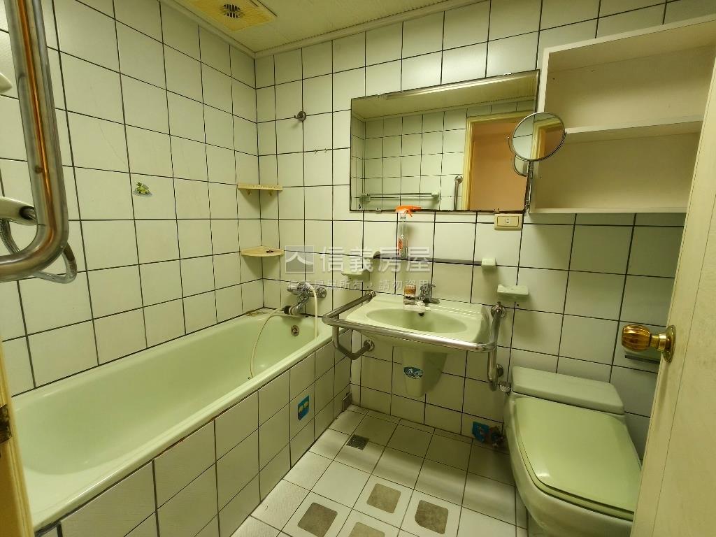 大直國家一樓方正美大戶房屋室內格局與周邊環境