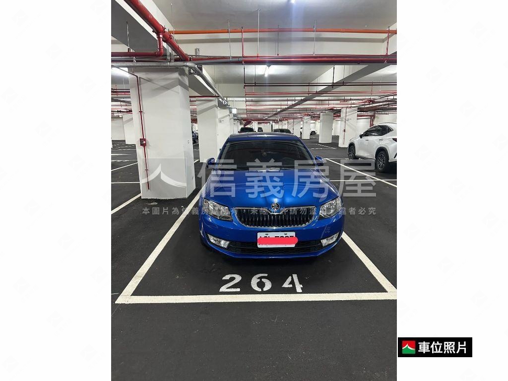 【蓮潭】雙併三房雙車位房屋室內格局與周邊環境