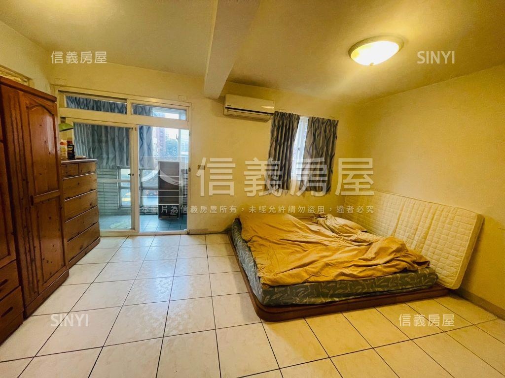 精美透天瑞士別墅房屋室內格局與周邊環境