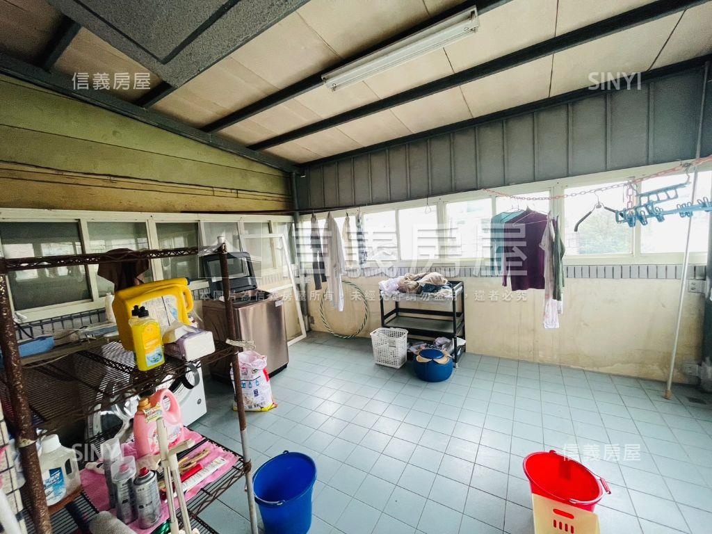 精美透天瑞士別墅房屋室內格局與周邊環境