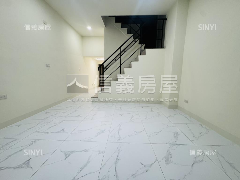新市˙稀有整新透天房屋室內格局與周邊環境