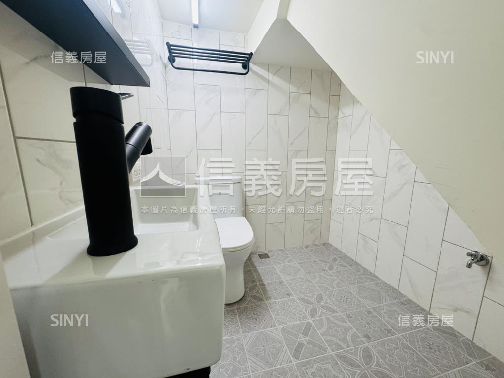 新市˙稀有整新透天房屋室內格局與周邊環境