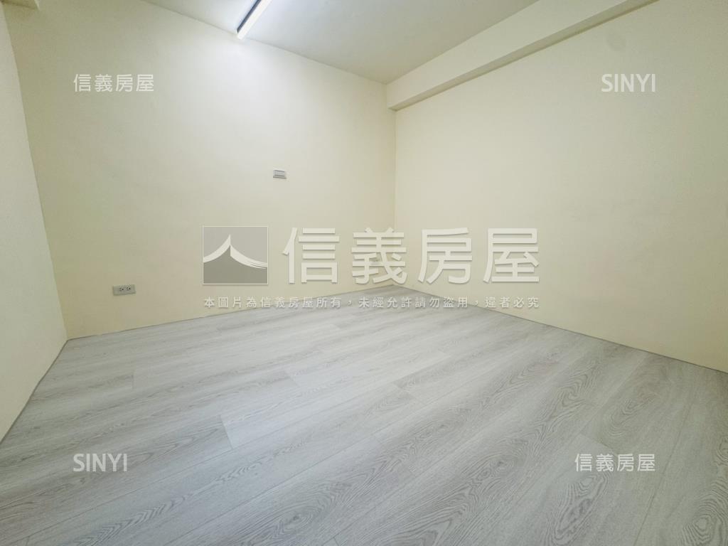 新市˙稀有整新透天房屋室內格局與周邊環境