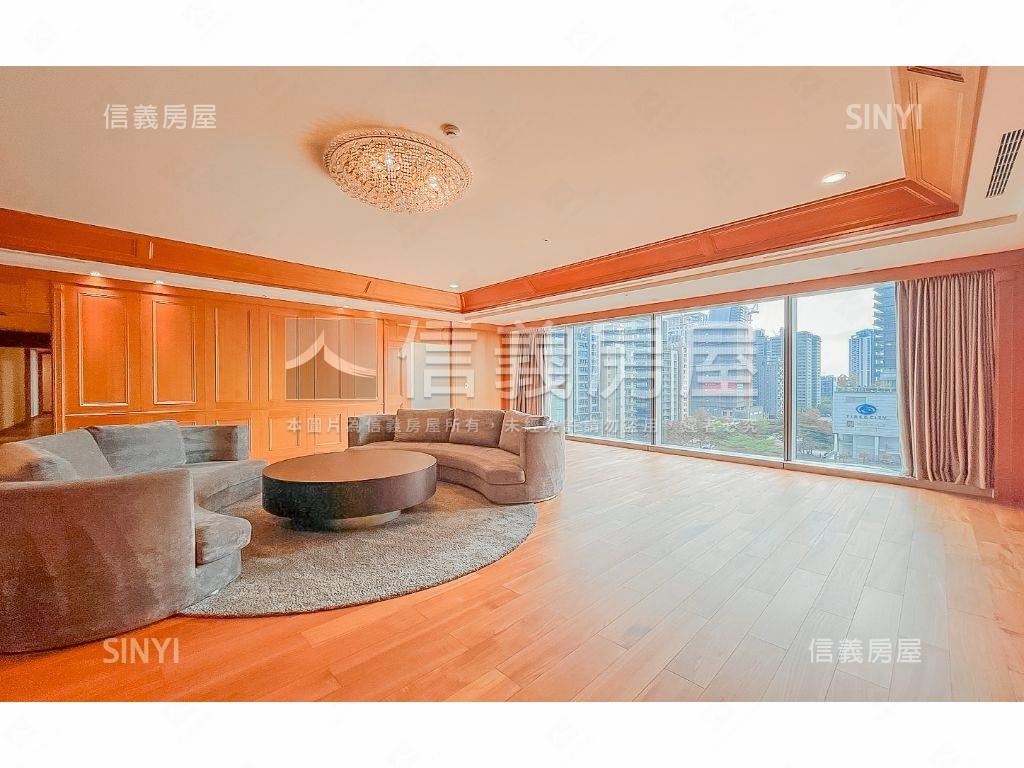 ★寶輝秋紅谷朝南看歌劇院房屋室內格局與周邊環境
