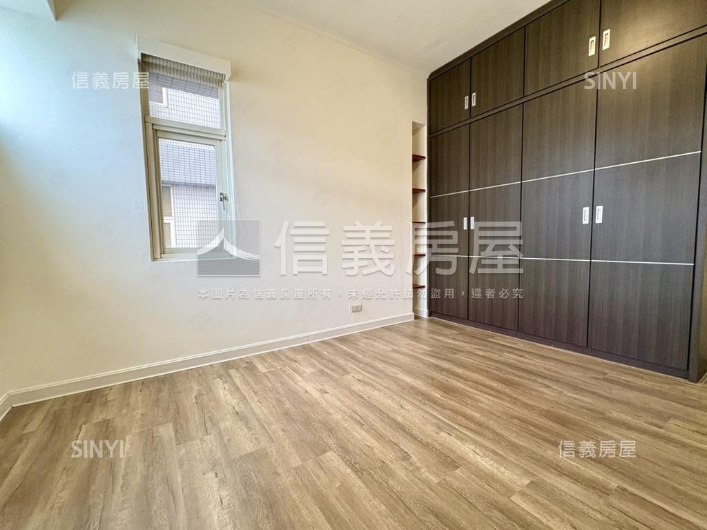 新店鮮境兩房雙衛浴附車位房屋室內格局與周邊環境