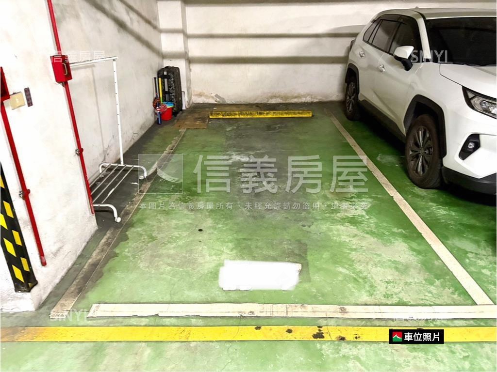 新店鮮境兩房雙衛浴附車位房屋室內格局與周邊環境