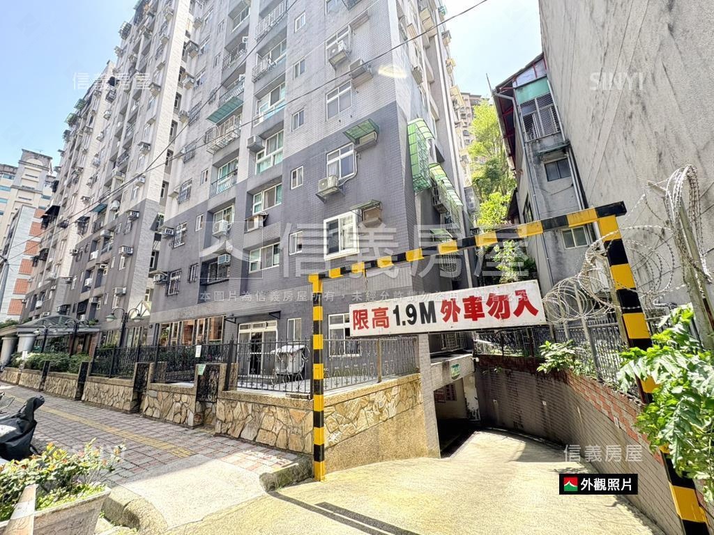 新店鮮境兩房雙衛浴附車位房屋室內格局與周邊環境