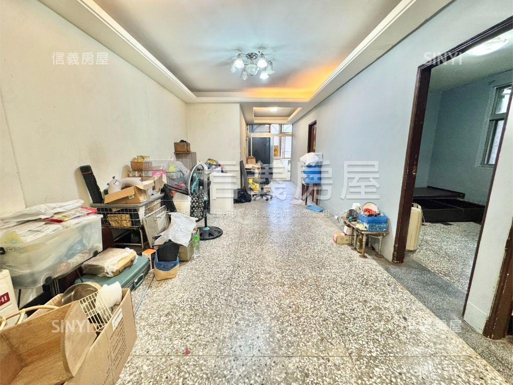 青潭低總價成家３房房屋室內格局與周邊環境