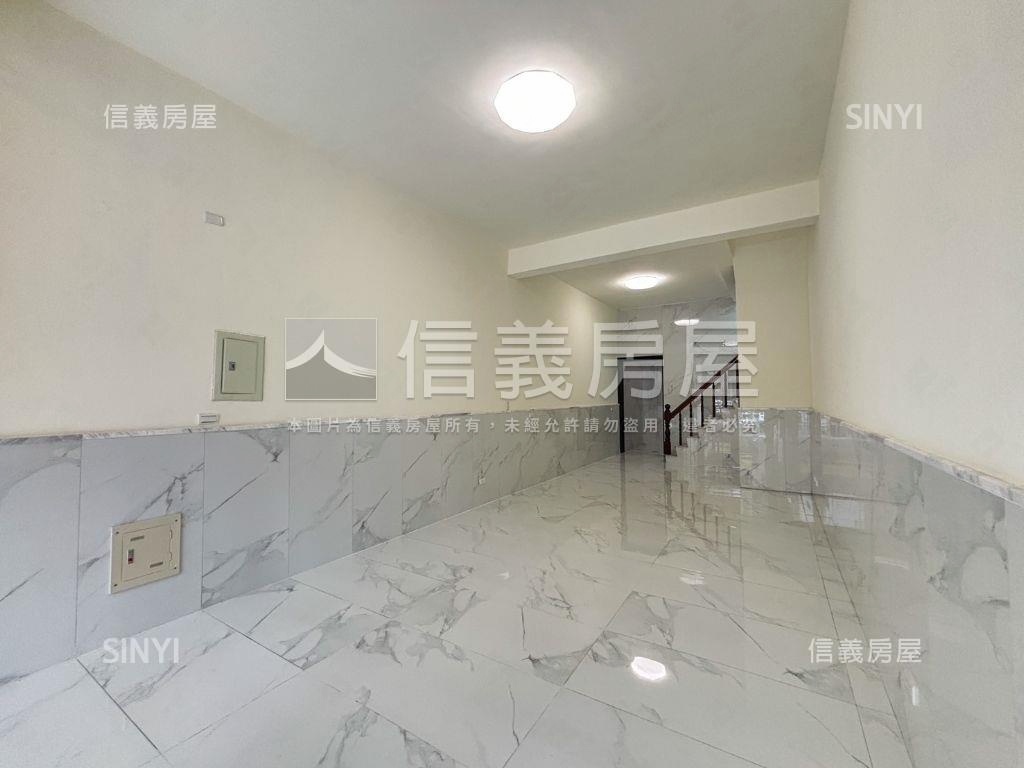 仁雄正路商圈收租透店房屋室內格局與周邊環境