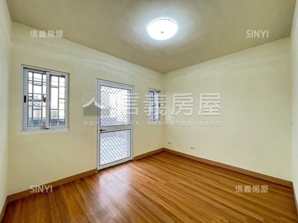 仁雄正路商圈收租透店房屋室內格局與周邊環境