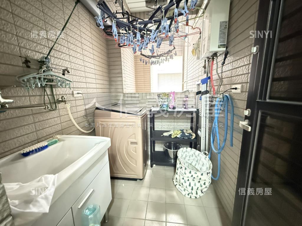 【時代菁英】精裝三房平車房屋室內格局與周邊環境