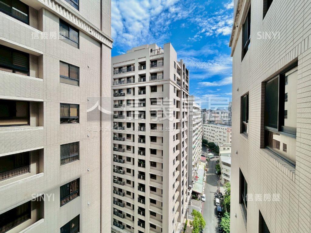 【時代菁英】精裝三房平車房屋室內格局與周邊環境