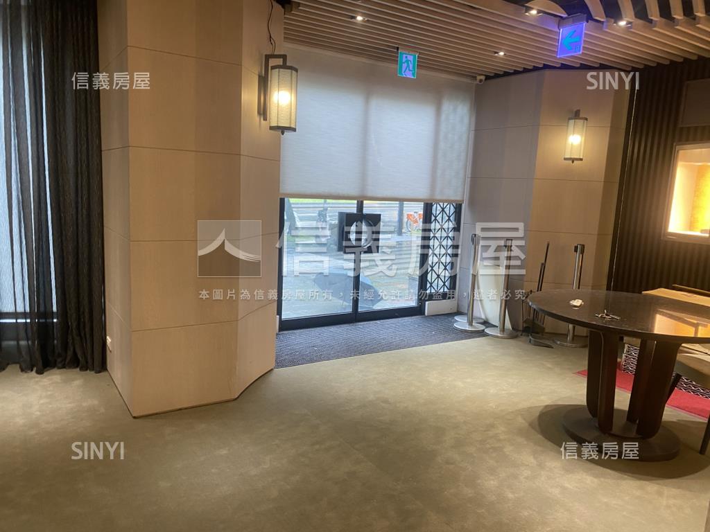 成功路２段現代米羅店辦房屋室內格局與周邊環境