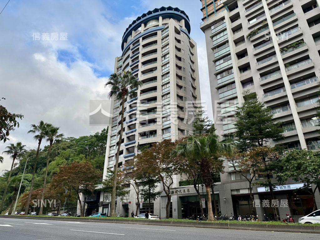 成功路２段現代米羅店辦房屋室內格局與周邊環境