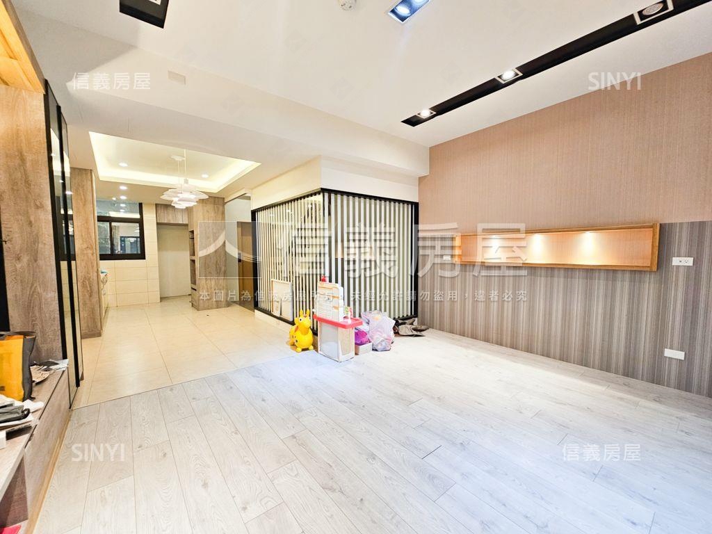 楊梅．佳龍傳城．電梯美墅房屋室內格局與周邊環境