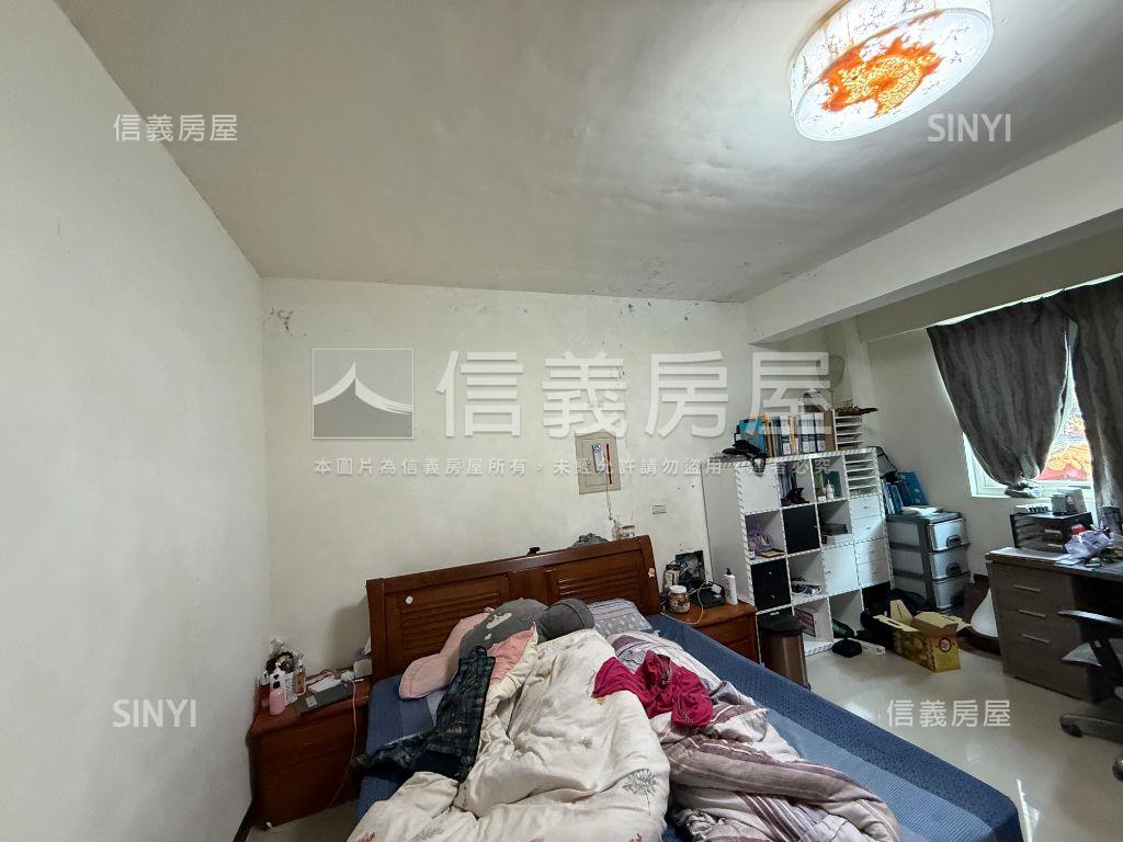 龍岡人文典藏透天房屋室內格局與周邊環境