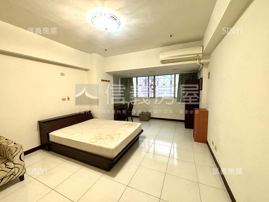 專任領袖勳章三房平車房屋室內格局與周邊環境