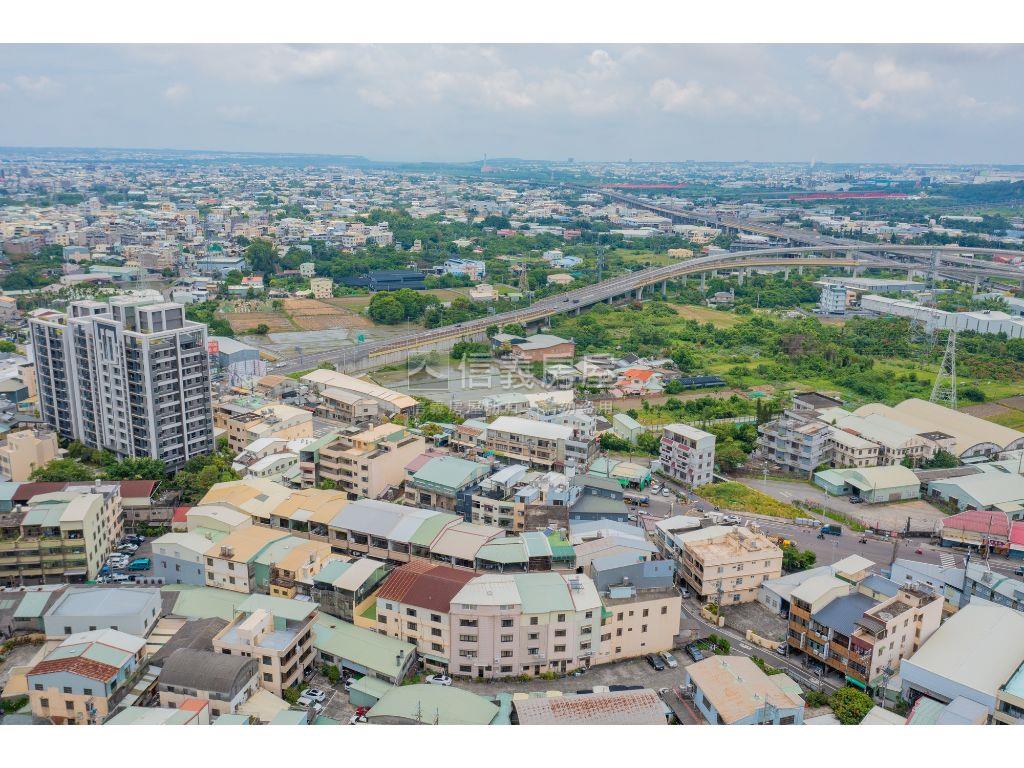 近國道４號企業總部房屋室內格局與周邊環境
